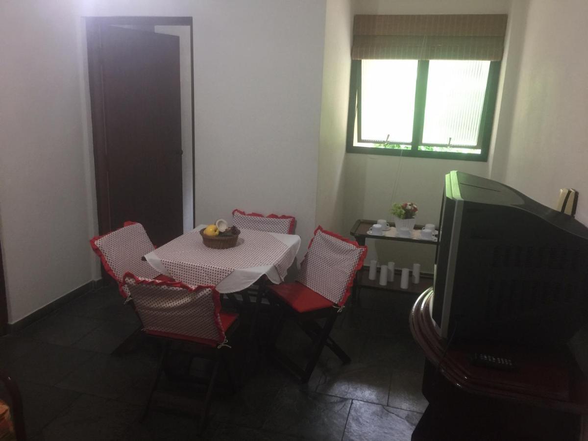 Apto. No Terreo Enseada Com Piscina P/ 5 Pessoas Apartamento Ubatuba